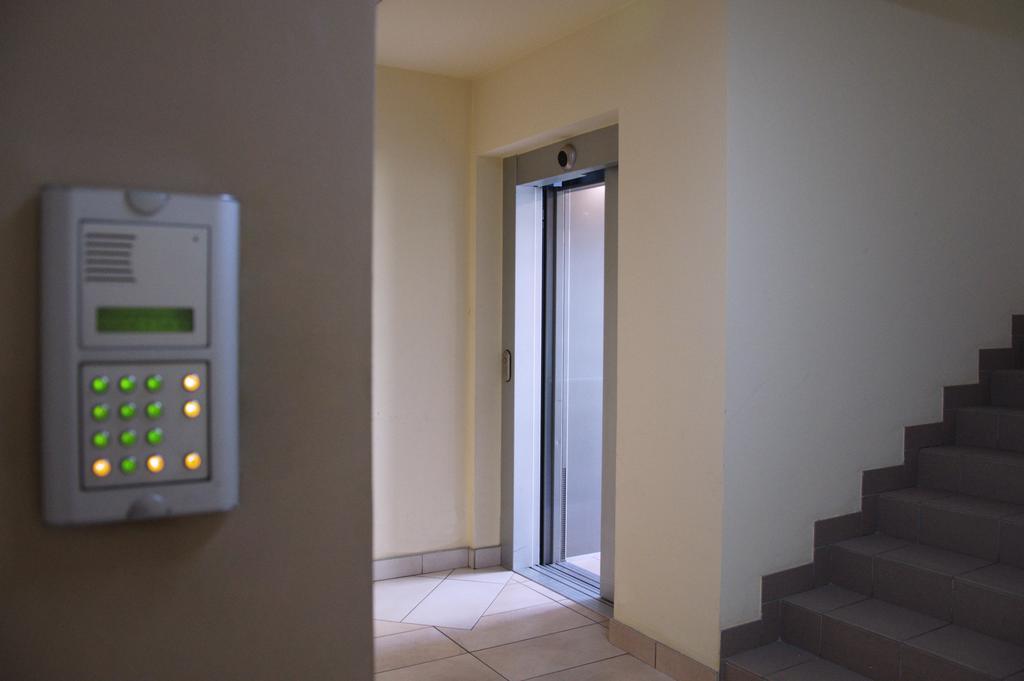 Color Apartment クラクフ 部屋 写真