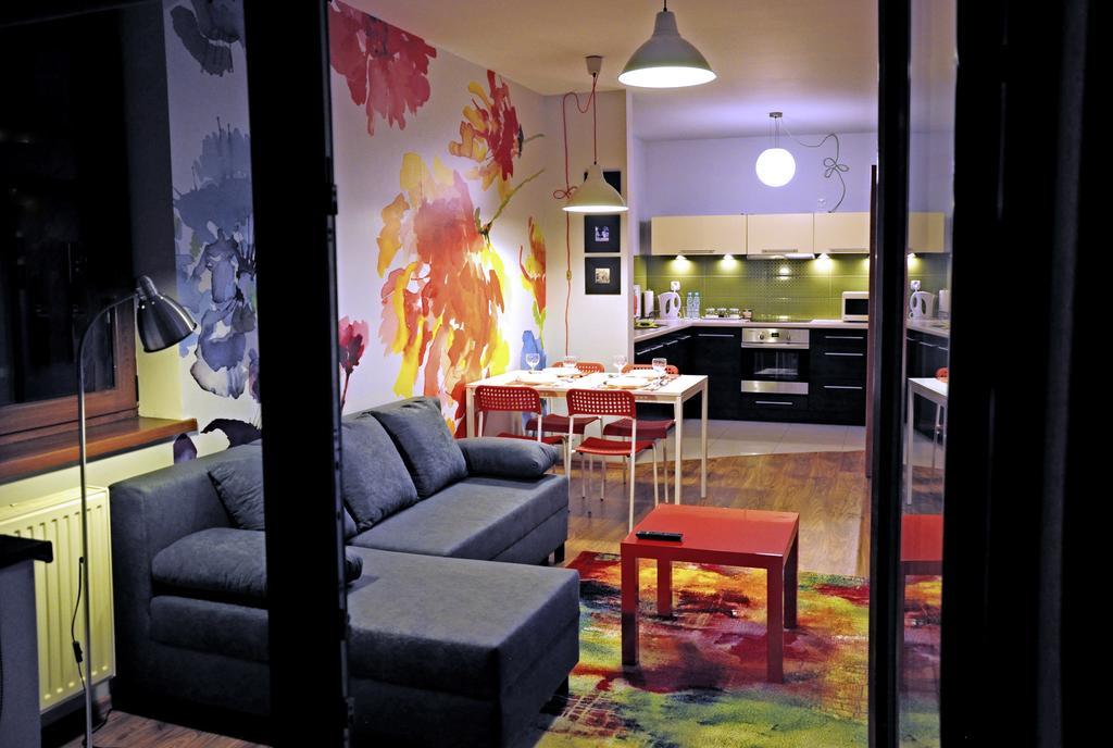 Color Apartment クラクフ 部屋 写真