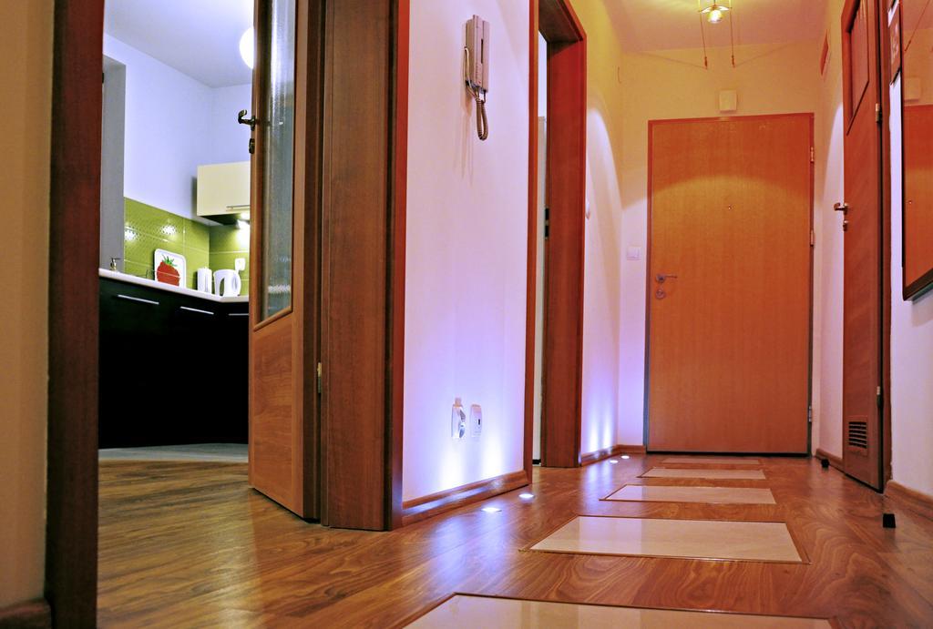 Color Apartment クラクフ 部屋 写真